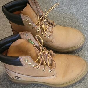 Womens Timberland Boots, Size 8.5, Brown With Black Leather